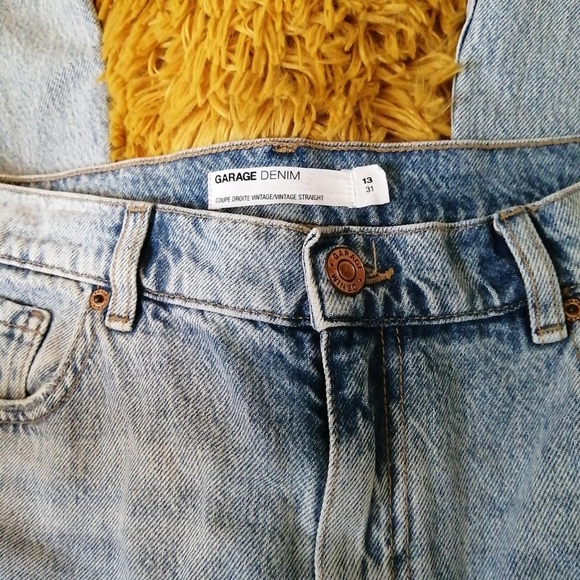 SOLD Garage Distressed Knee Straight Leg Jeans - Picture 4 of 8